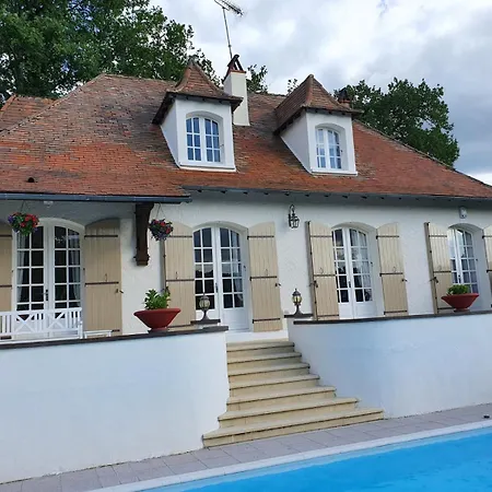 Maison De Robert